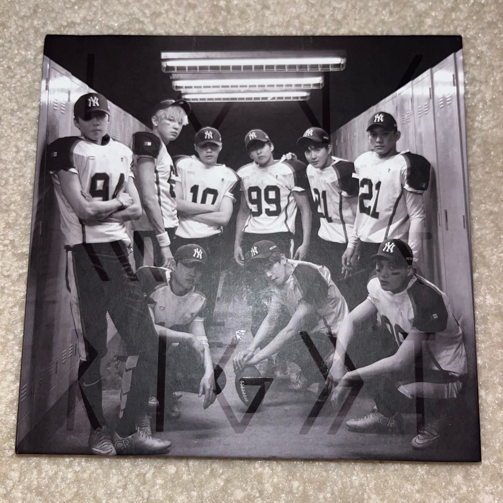KPOP EXO LOVE ME RIGHT 2nd album - CD+Photobook+LIMITED PCs